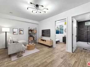 1036 Cherry Avenue, Long Beach CA 90813