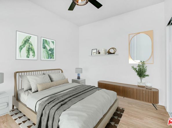 5926 S Hoover Street, Los Angeles CA 90044