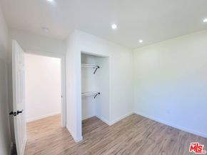 200 N Acacia Avenue, Compton CA 90220