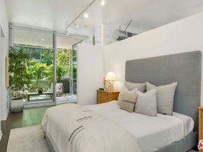 4080 Glencoe Avenue 104, Marina Del Rey CA 90292