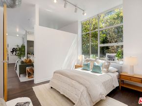 4080 Glencoe Avenue 104, Marina Del Rey CA 90292