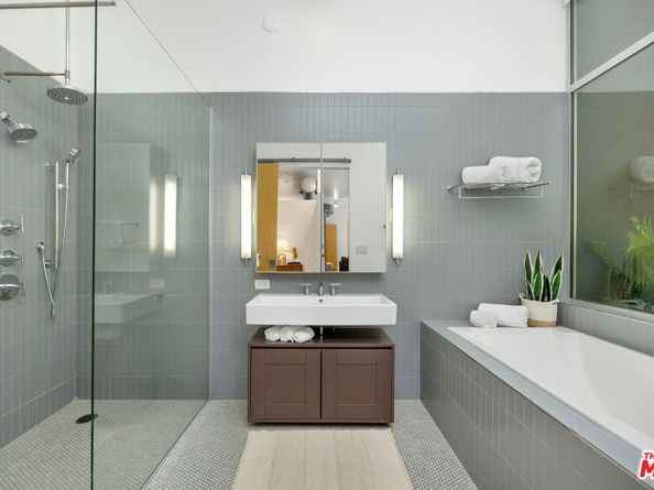 4080 Glencoe Avenue 104, Marina Del Rey CA 90292