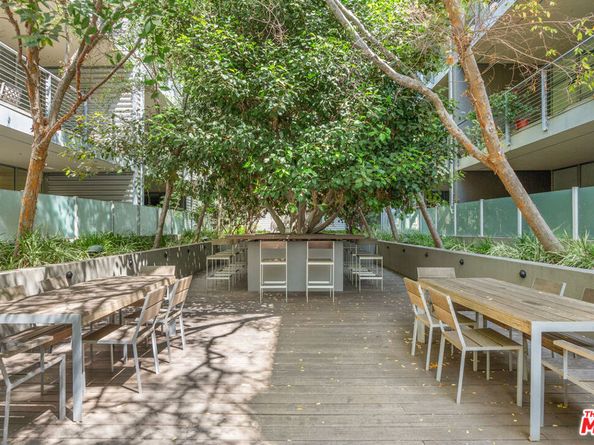 4080 Glencoe Avenue 104, Marina Del Rey CA 90292