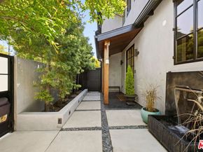 2402 11th Street, Santa Monica CA 90405