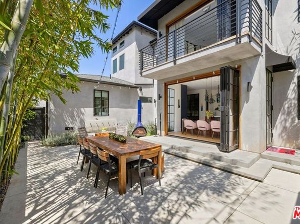 2402 11th Street, Santa Monica CA 90405