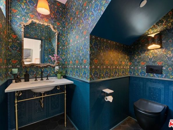 2402 11th Street, Santa Monica CA 90405