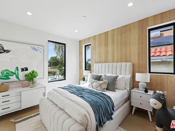 4532 Calhoun Avenue, Sherman Oaks CA 91423