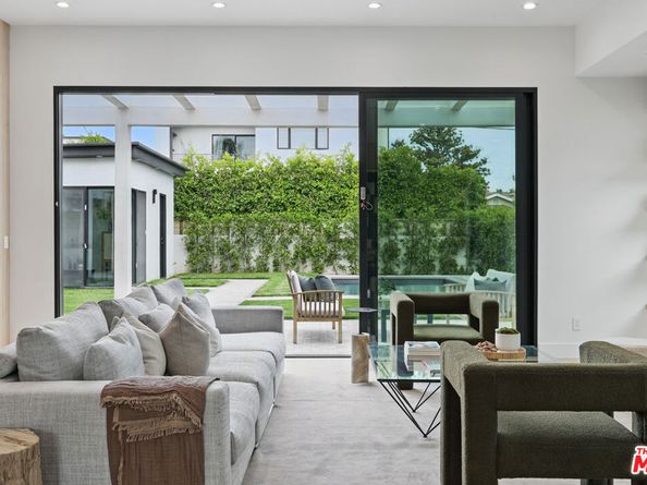 4532 Calhoun Avenue, Sherman Oaks CA 91423