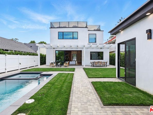4532 Calhoun Avenue, Sherman Oaks CA 91423