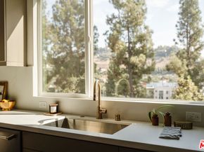 3855 N Riley Lane, Los Angeles CA 90065