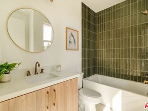 3855 N Riley Lane, Los Angeles CA 90065