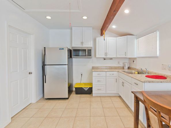 7421 Jumilla Avenue, Winnetka CA 91306