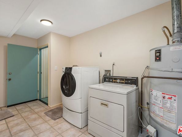 3928 Clayton Avenue, Los Angeles CA 90027