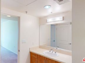 267 S San Pedro Street 321, Los Angeles CA 90012