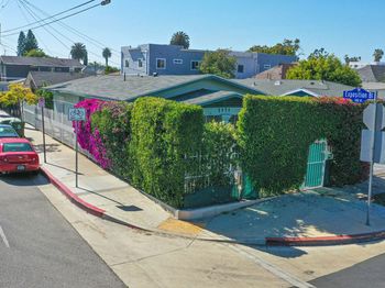 3771 S Catalina Street