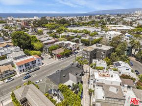 1300 Riviera Avenue, Venice CA 90291