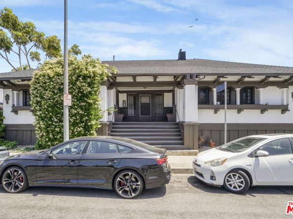 1300 Riviera Avenue, Venice CA 90291