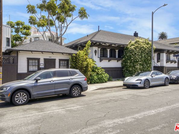 1300 Riviera Avenue, Venice CA 90291