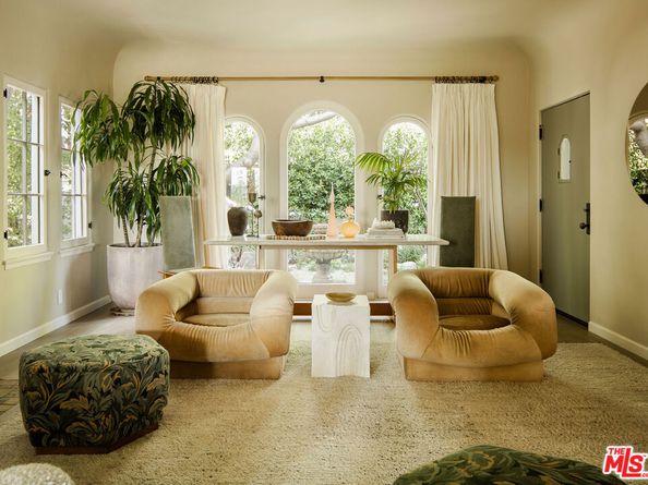 1982 N Normandie Avenue, Los Angeles CA 90027