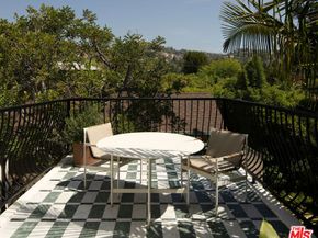 1982 N Normandie Avenue, Los Angeles CA 90027