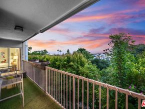 949 N Kings Road 314, West Hollywood CA 90069