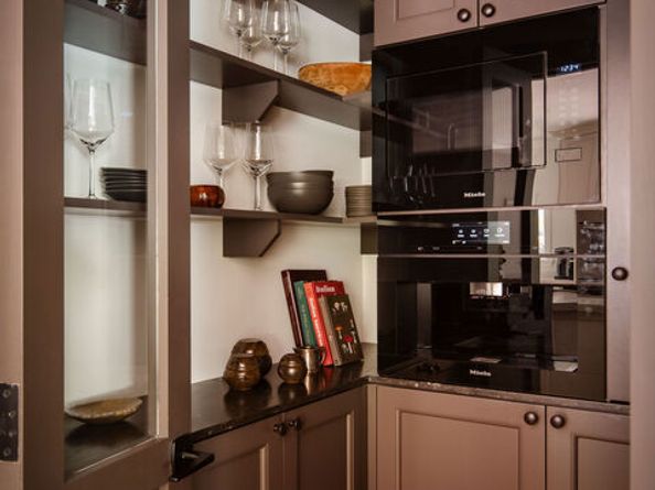 2003 El Cerrito Place, Los Angeles CA 90068