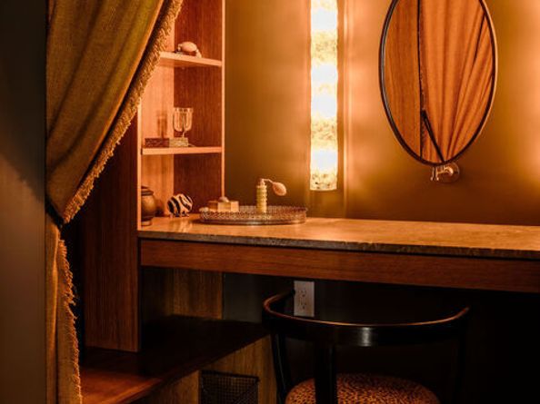 2003 El Cerrito Place, Los Angeles CA 90068