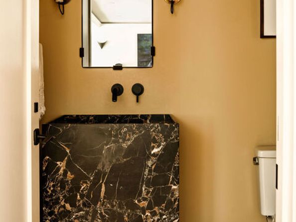 2003 El Cerrito Place, Los Angeles CA 90068