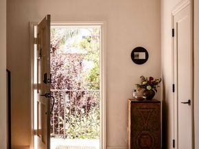 2003 El Cerrito Place, Los Angeles CA 90068