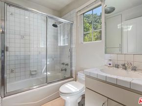 1041 Chantilly Road, Los Angeles CA 90077