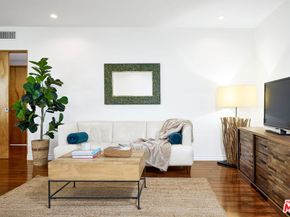 2002 4th Street 302, Santa Monica CA 90405