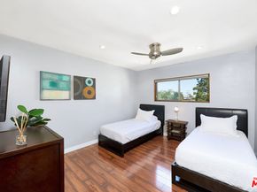 2002 4th Street 302, Santa Monica CA 90405