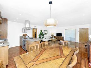 2002 4th Street 302, Santa Monica CA 90405
