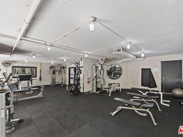 750 N Kings Road 118, West Hollywood CA 90069