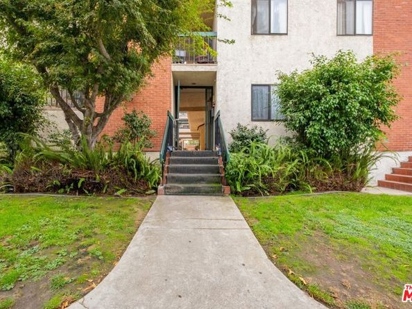 330 Burchett Street 206, Glendale CA 91203