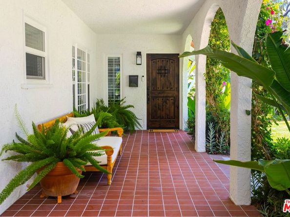 1358 Justin Avenue, Glendale CA 91201