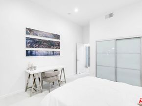 840 N Croft Avenue 301, Los Angeles CA 90069