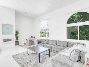 840 N Croft Avenue 301, Los Angeles CA 90069