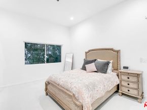 840 N Croft Avenue 301, Los Angeles CA 90069