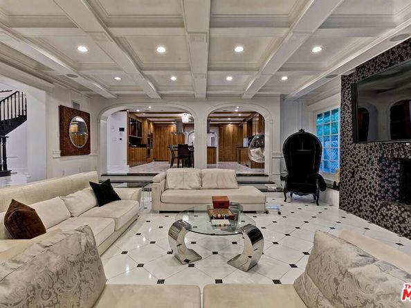 725 N Faring Road, Los Angeles CA 90077