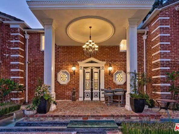 725 N Faring Road, Los Angeles CA 90077