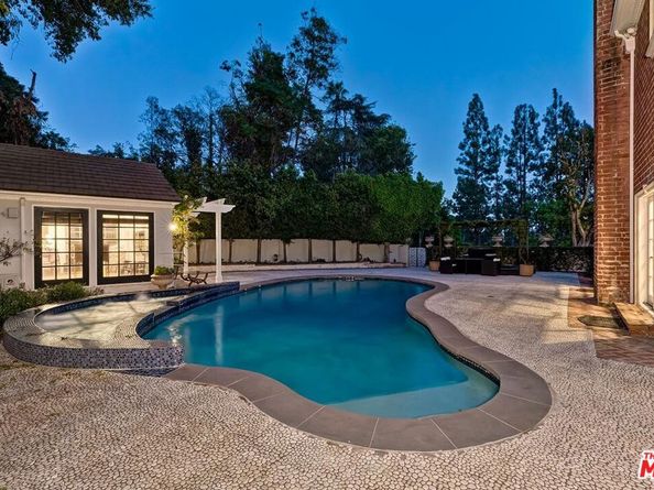 725 N Faring Road, Los Angeles CA 90077