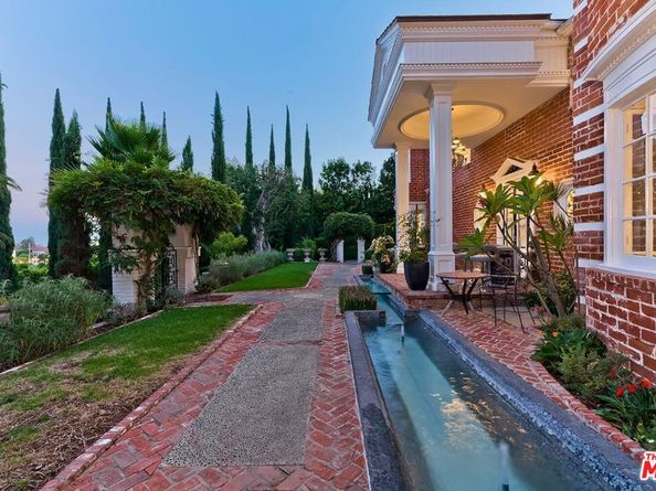 725 N Faring Road, Los Angeles CA 90077