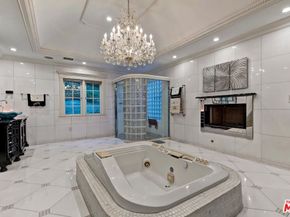 725 N Faring Road, Los Angeles CA 90077