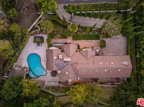 725 N Faring Road, Los Angeles CA 90077