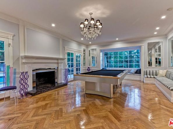 725 N Faring Road, Los Angeles CA 90077