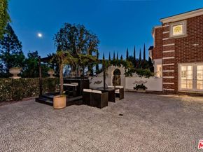 725 N Faring Road, Los Angeles CA 90077