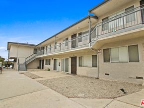 1044 W 110th Street, Los Angeles CA 90044