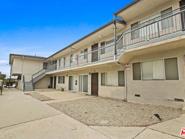 1044 W 110th Street, Los Angeles CA 90044