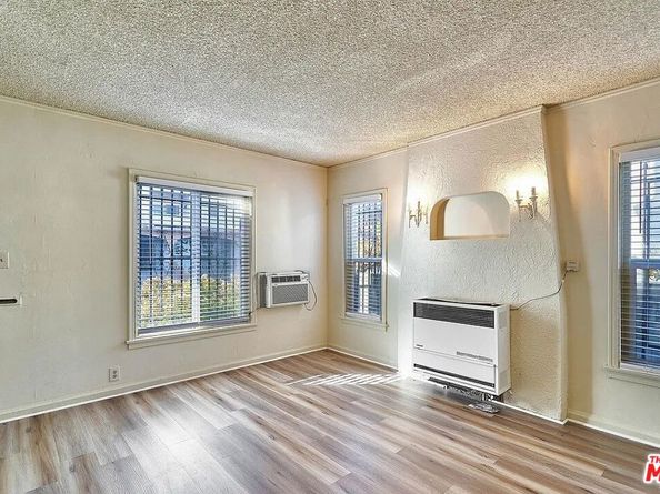 1046 S Kenmore Avenue, Los Angeles CA 90006